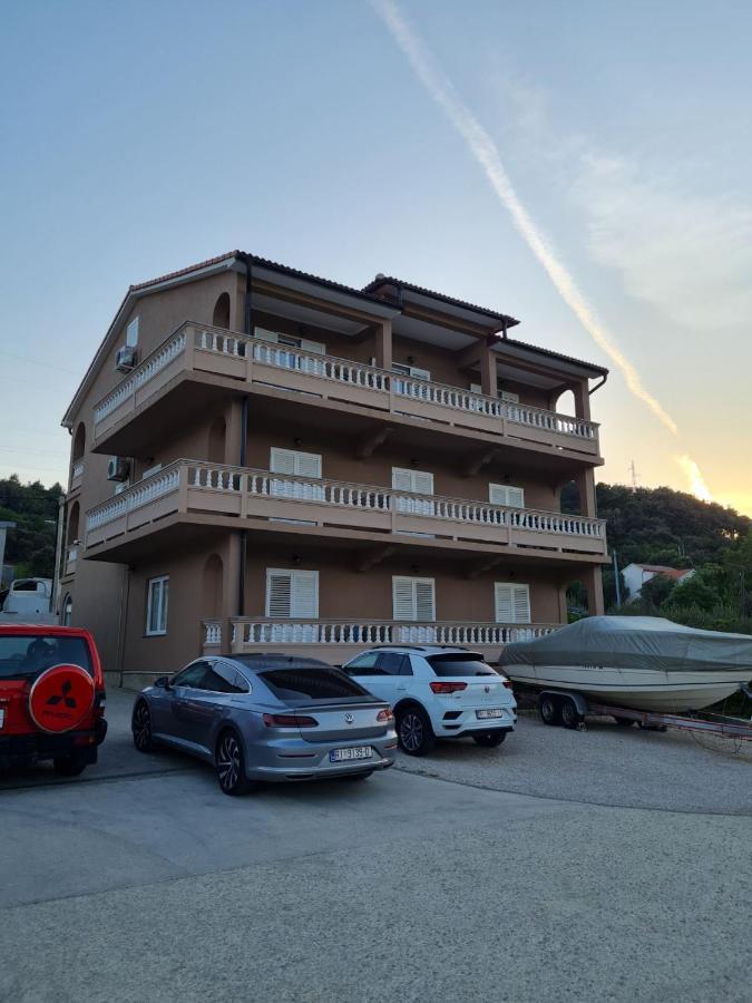 Apartments Nada Mundanije Extérieur photo