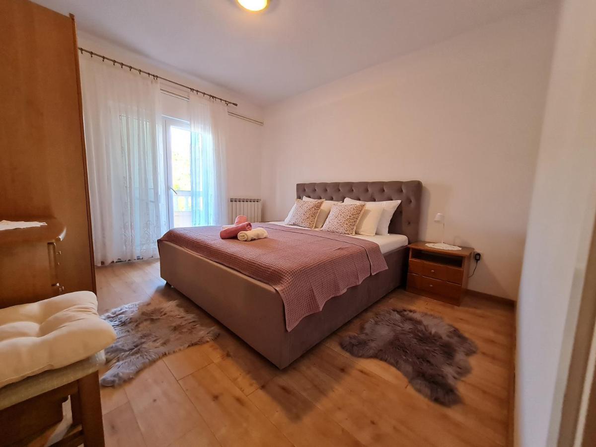 Apartments Nada Mundanije Extérieur photo